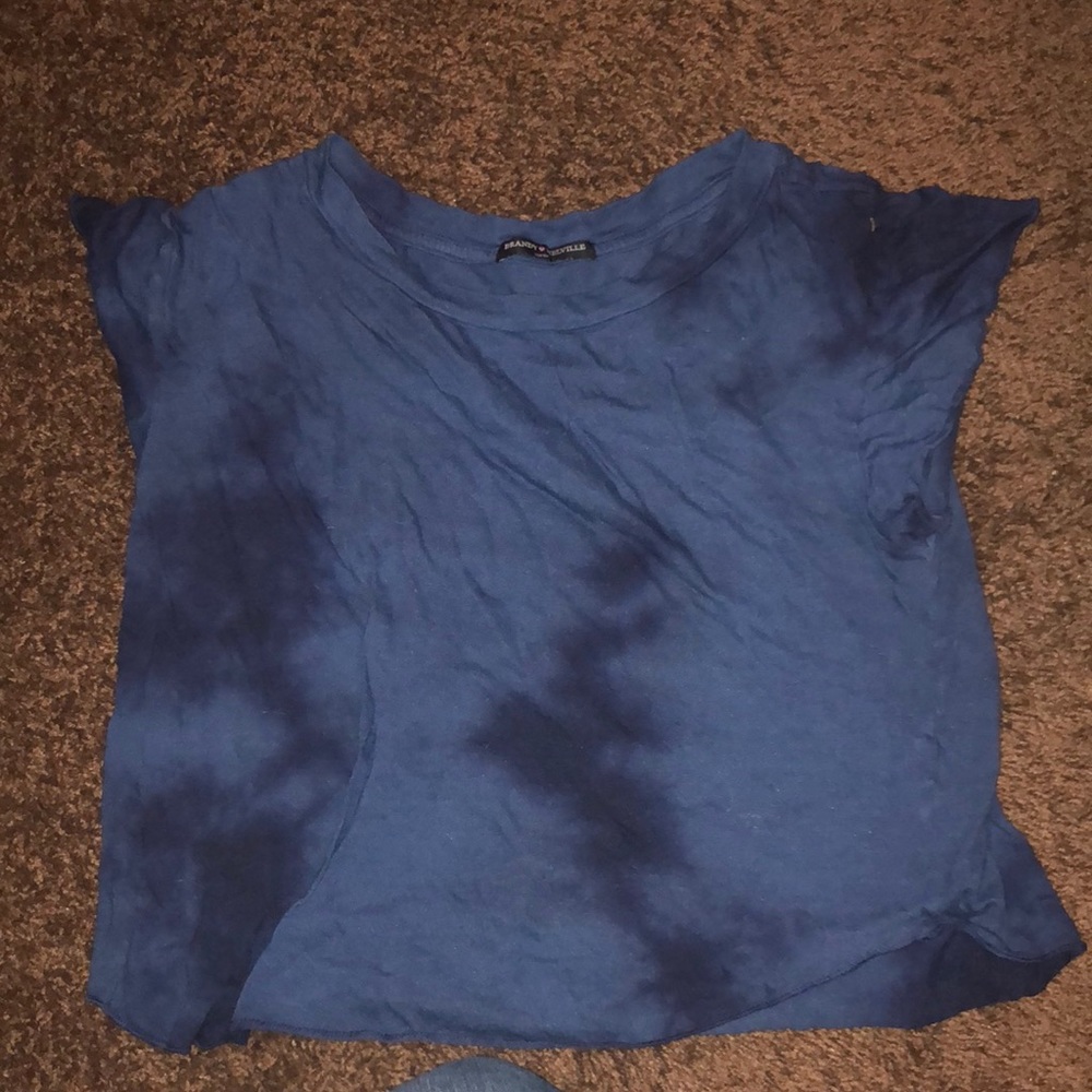 Brandy Melville blue tie dye crop top